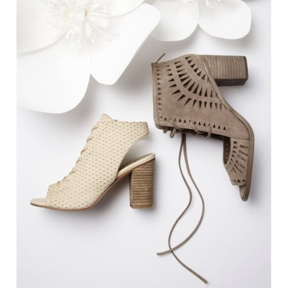 Vince Camuto tarita cutout lace-up sandal 8 - Picture 2 of 12